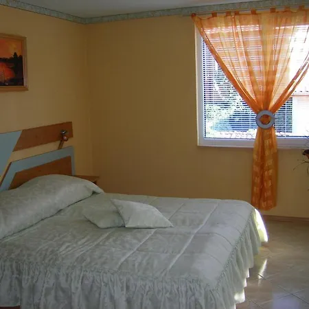 Dari Guest за гости дари Guest house Nesebar